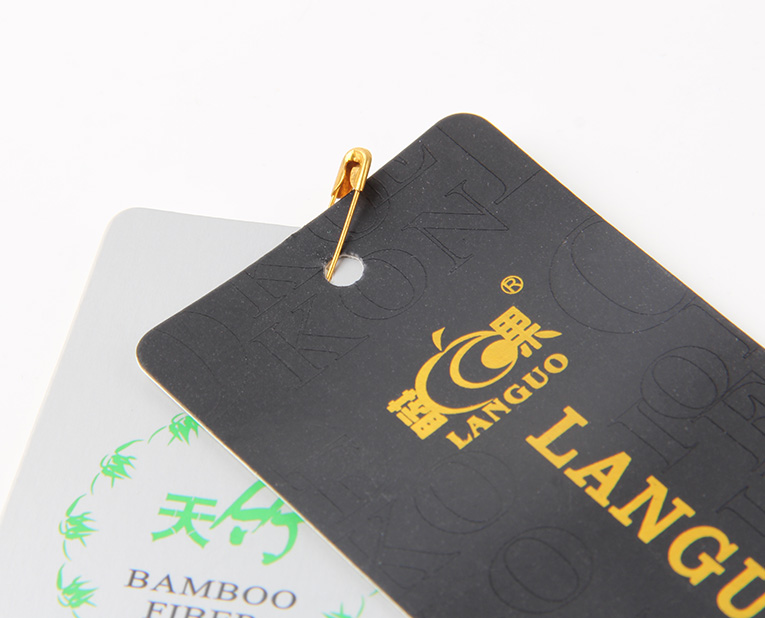 廣州吊牌定做為何這么喜歡整體增減壓來調(diào)整燙金壓力？