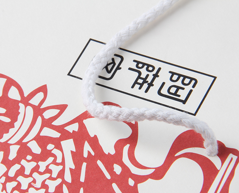 保健品的包裝袋工廠能不能解決金銀油墨脫落？別搞笑啦