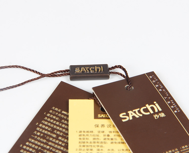 在服裝的紙牌定做過程中1個(gè)個(gè)環(huán)保新秀為何頻頻受挫？